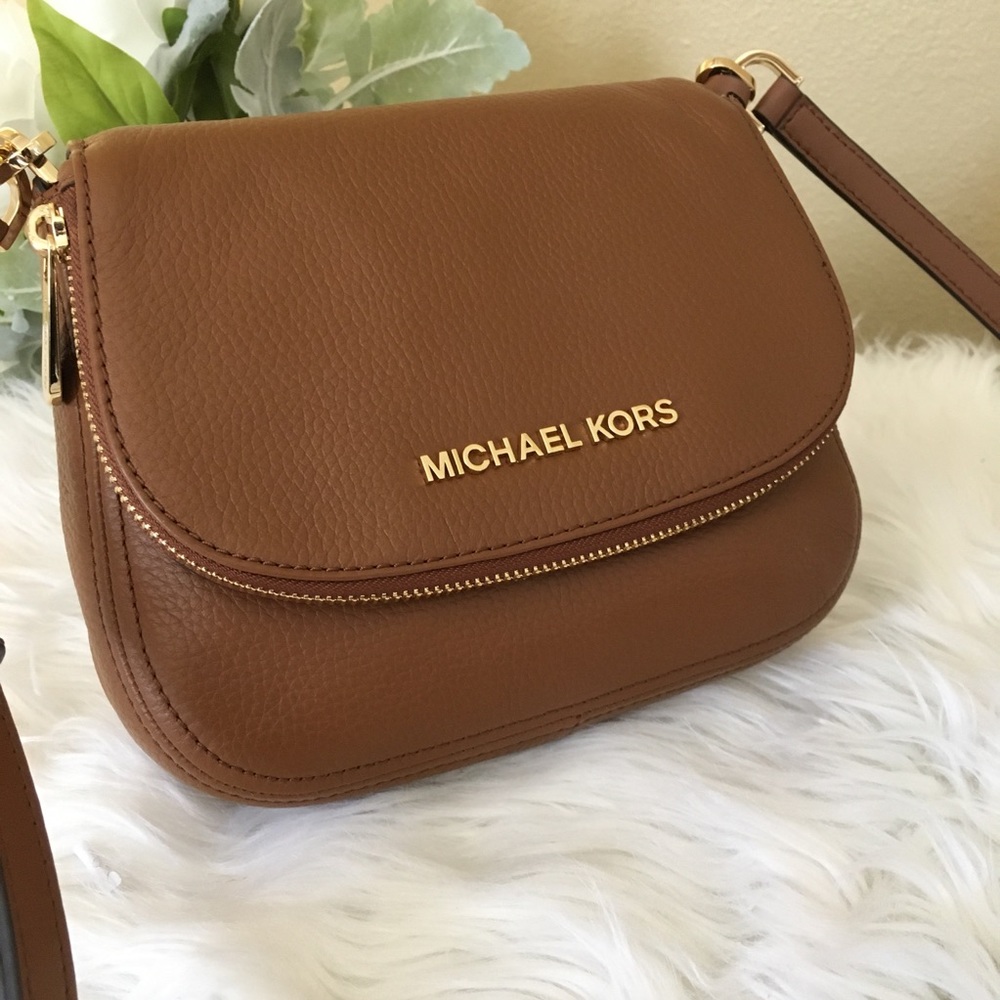New Michael Kors Bedford Small flap Xbody bag - Picture 3 of 8